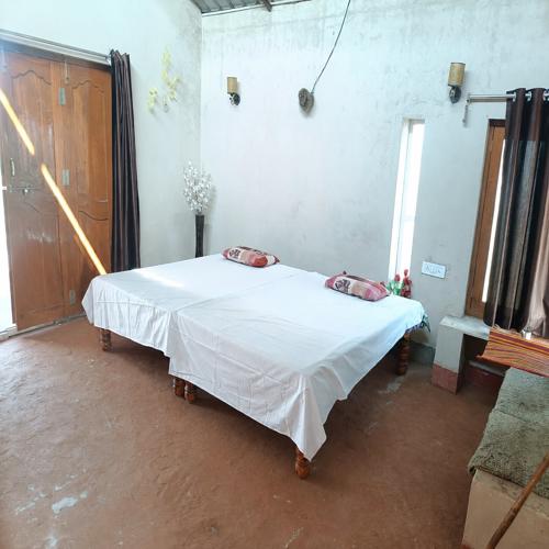 Narmada Nilay Homestay, Bajwada